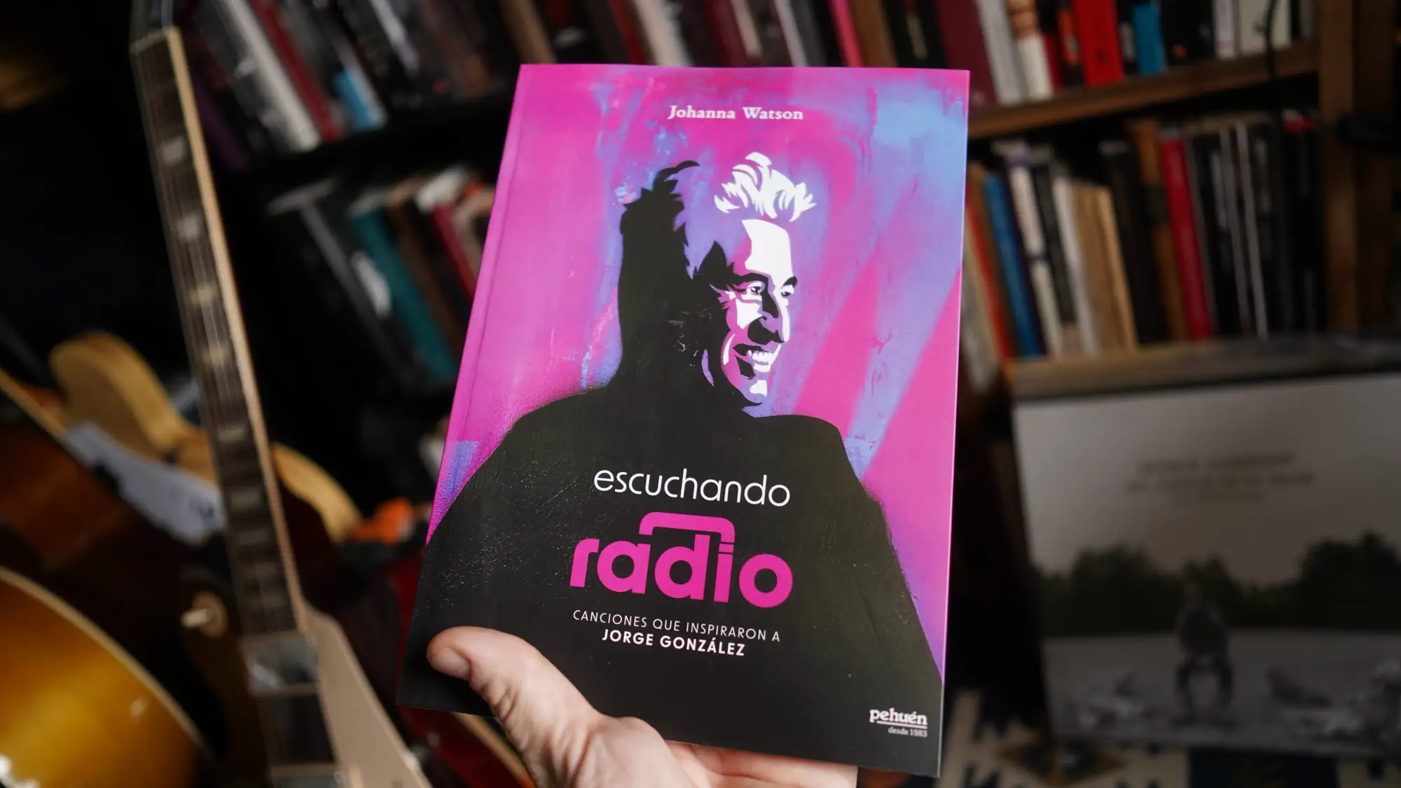 Libro Escuchando Radio